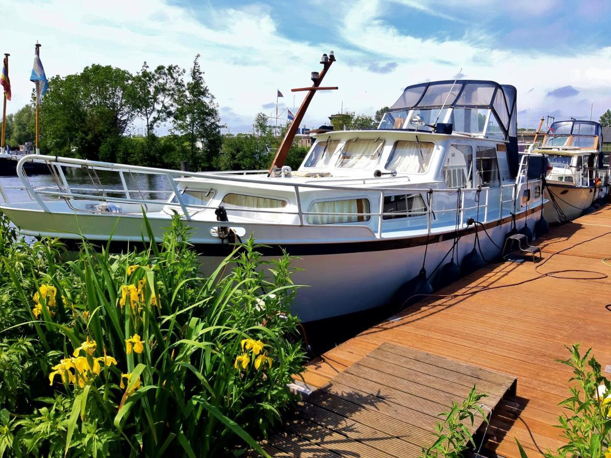 Motor Yacht Amstelle Hotel Amsterdam Exterior photo